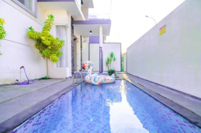 Villa Azzalia Syariah Private Pool and Karaoke